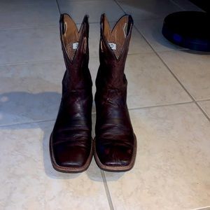 Ariat cowboy boots
